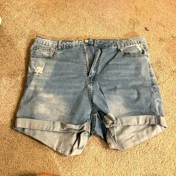 Jean Shorts - Picture 1 of 1